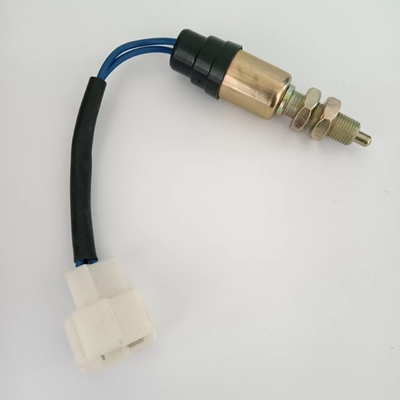 Dans la ligne frein arrière d'interrupteur de lampe hydraulique d'arrêt