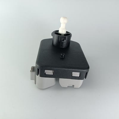 Les déclencheurs de phare remplacent le système de mise à niveau automatique de phare de Toyota Camry